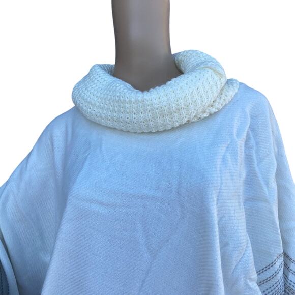 New Accessory Street Ivory Glittery Knit Turtleneck Pullover Fringed Poncho OS - Picture 2 of 8